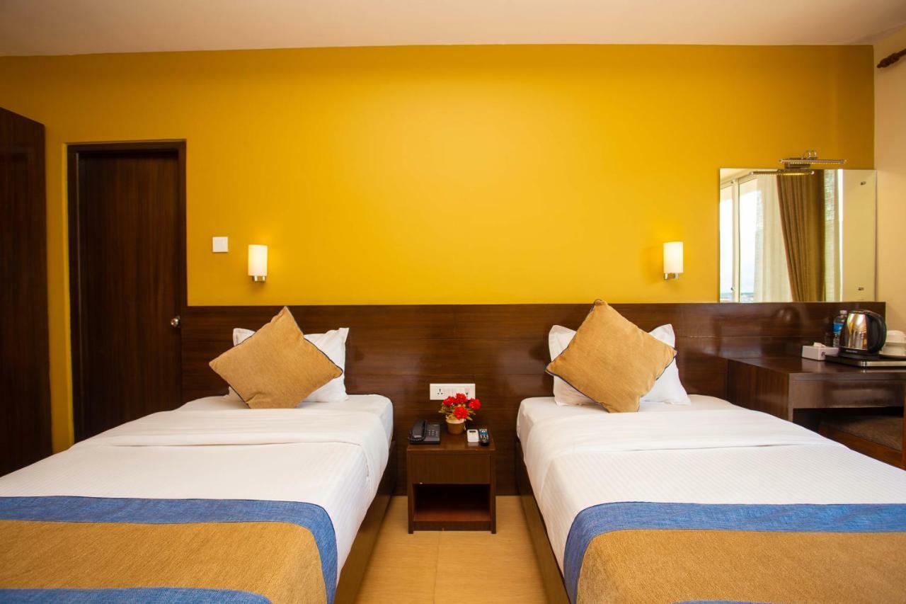 Hotel Lake Paradise 博卡拉 外观 照片